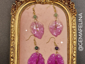 Aretes de bugambilia natural con minerales
